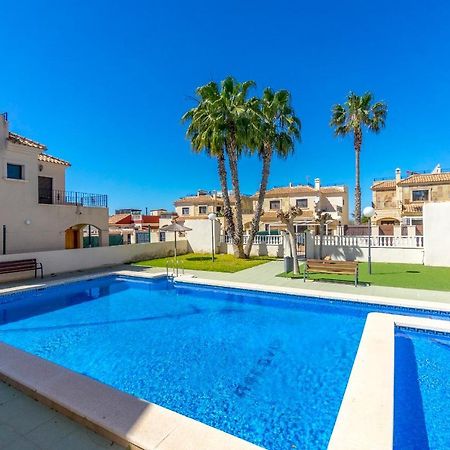 Fh Mediterraneo Torrevieja Extérieur photo