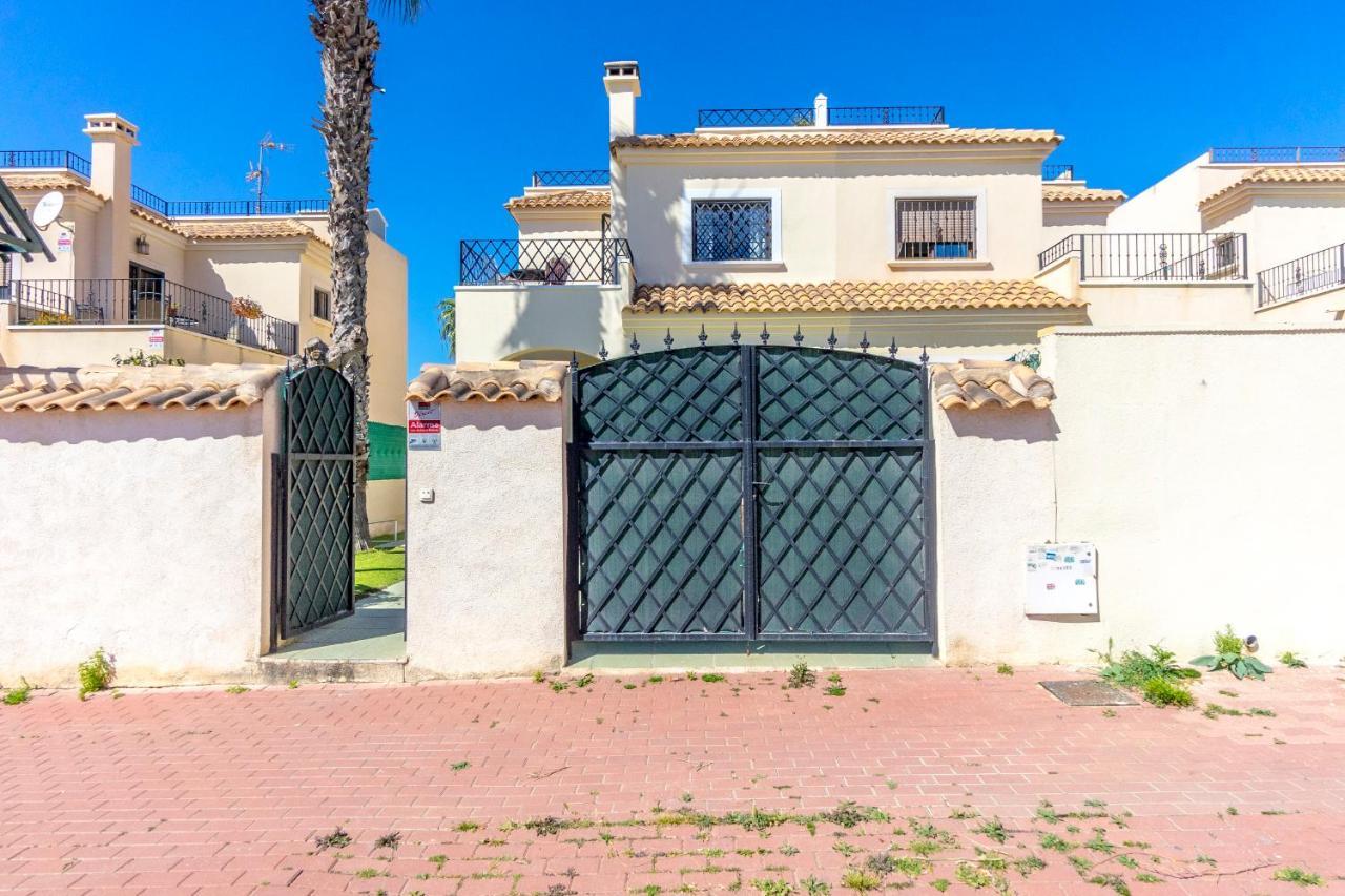Fh Mediterraneo Torrevieja Extérieur photo