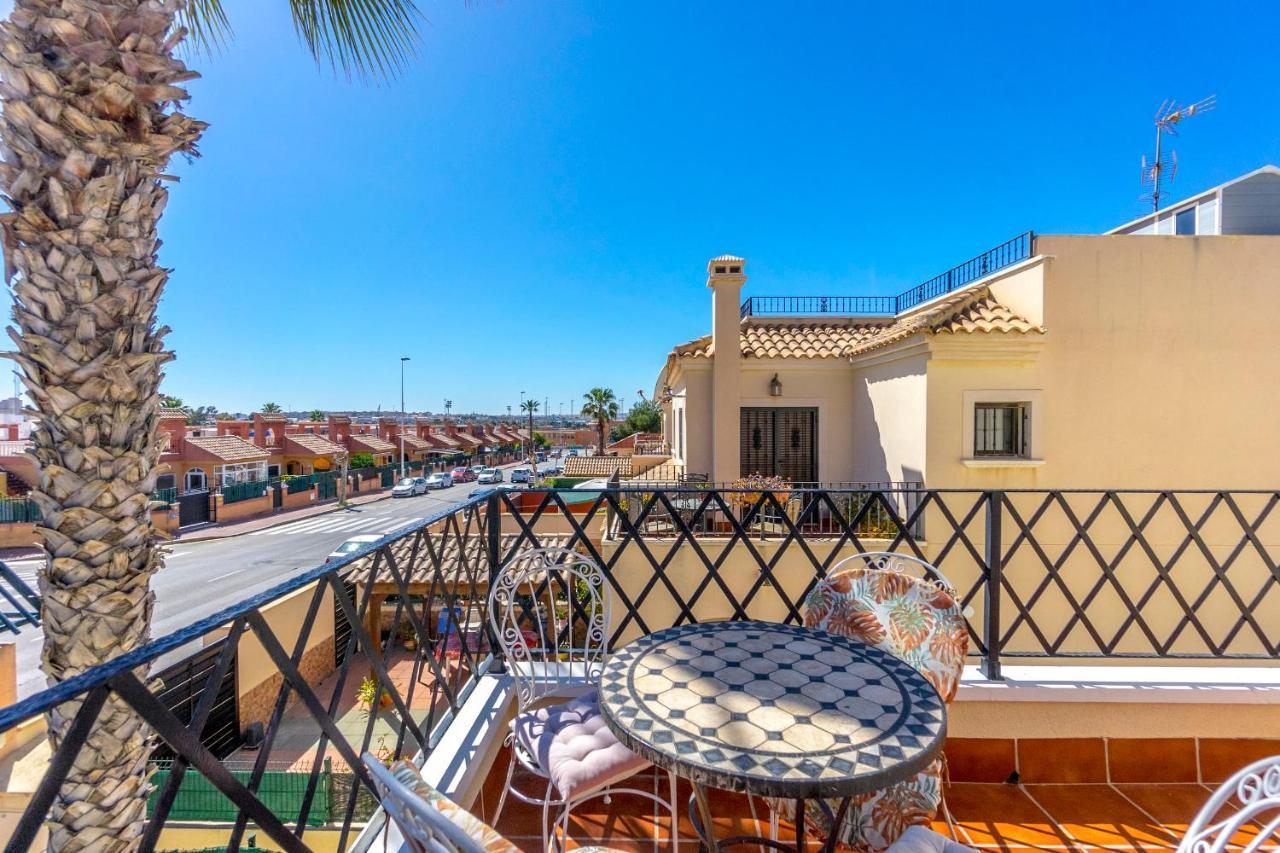 Fh Mediterraneo Torrevieja Extérieur photo
